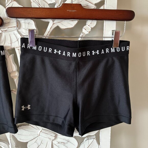 Under Armour Volleyball Shorts - Set of 2 - in Black - Picture 2 of 7